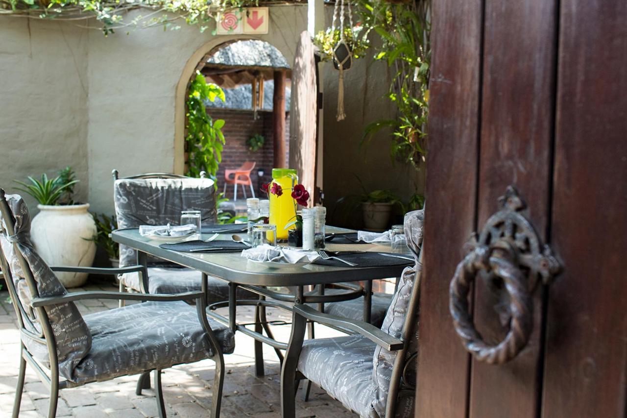 Old Mill Guest House เดอร์บัน ภายนอก รูปภาพ