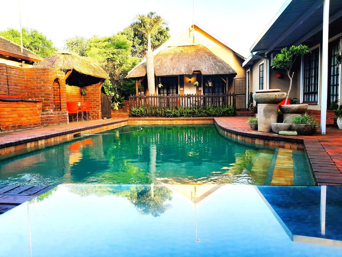 Old Mill Guest House เดอร์บัน ภายนอก รูปภาพ
