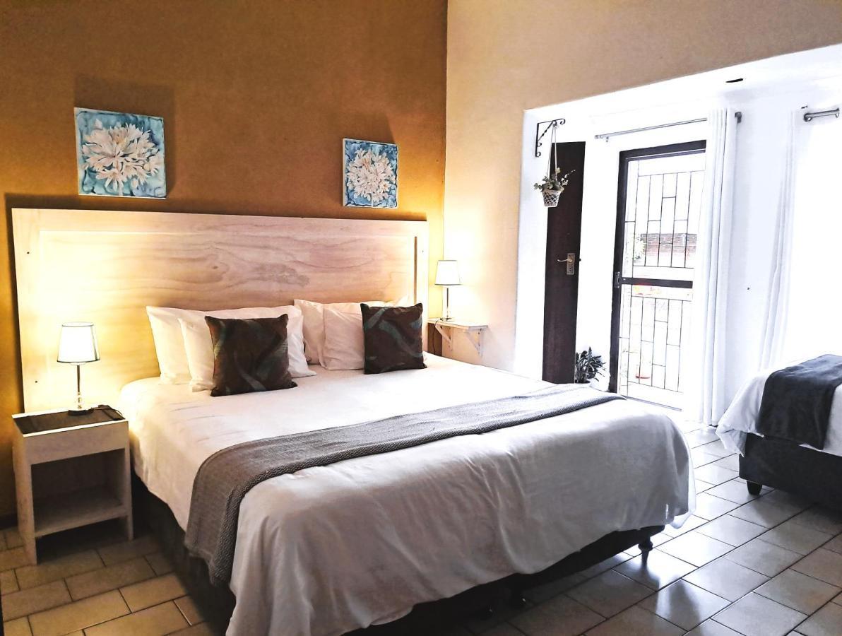 Old Mill Guest House เดอร์บัน ภายนอก รูปภาพ